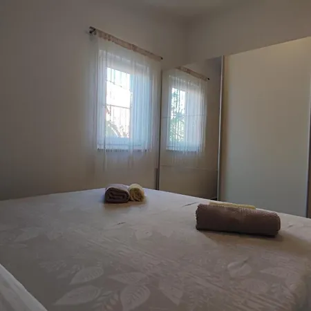 Apartment Ankora Vir