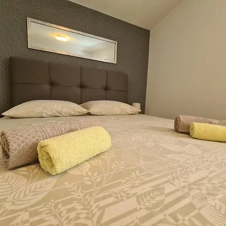 Apartment Ankora *
