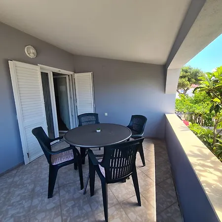 Ankora Apartment Vir